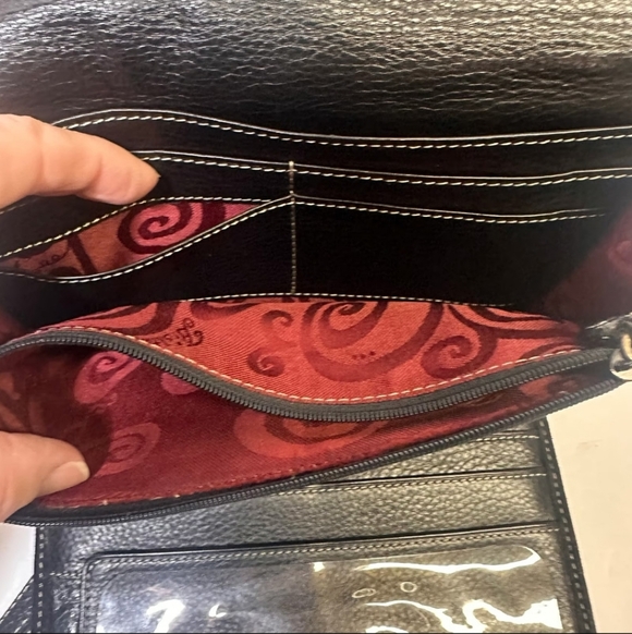 Brighton Elegant Black Leather & Suede Shoulder Bag - Picture 4 of 15